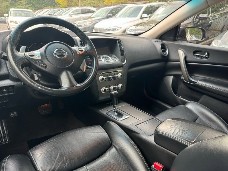 Used 2014 Nissan Maxima 3.5 SV w/ Sport Package image 10