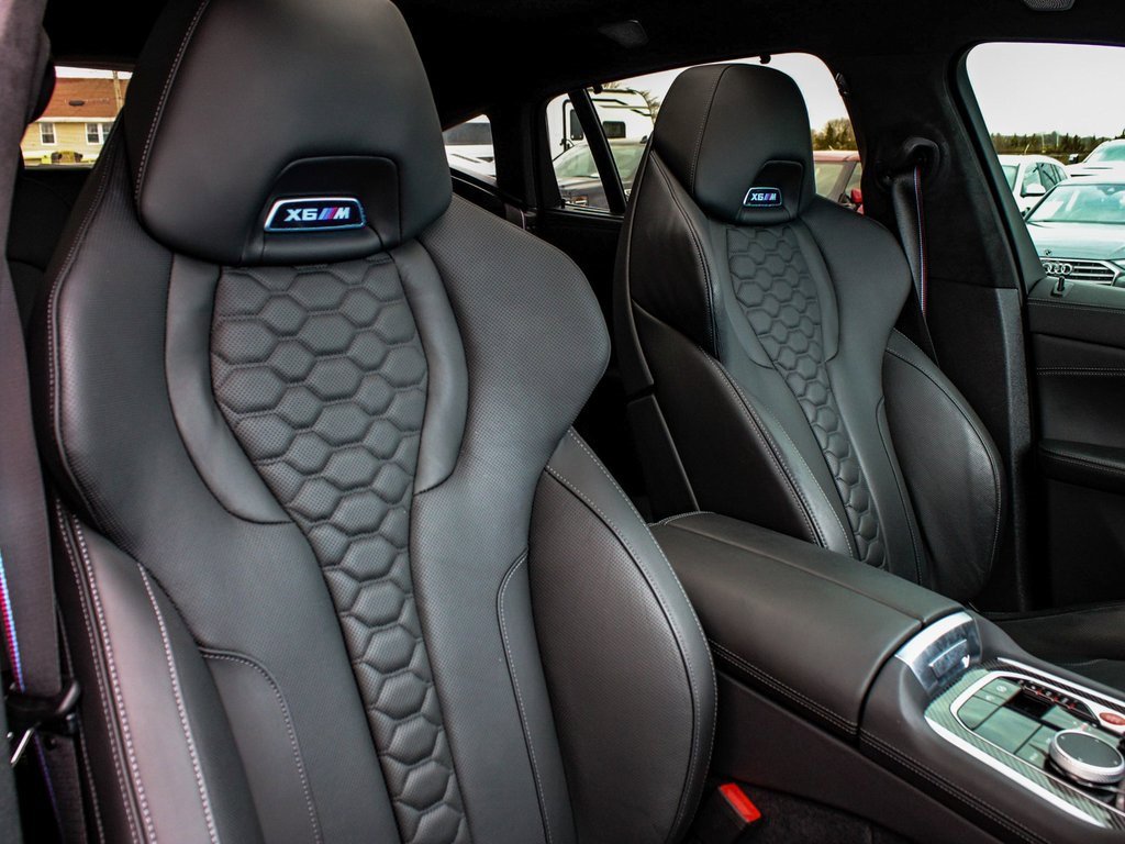 Used 2025 BMW X6 M Competition w/ Executive Package image 44
