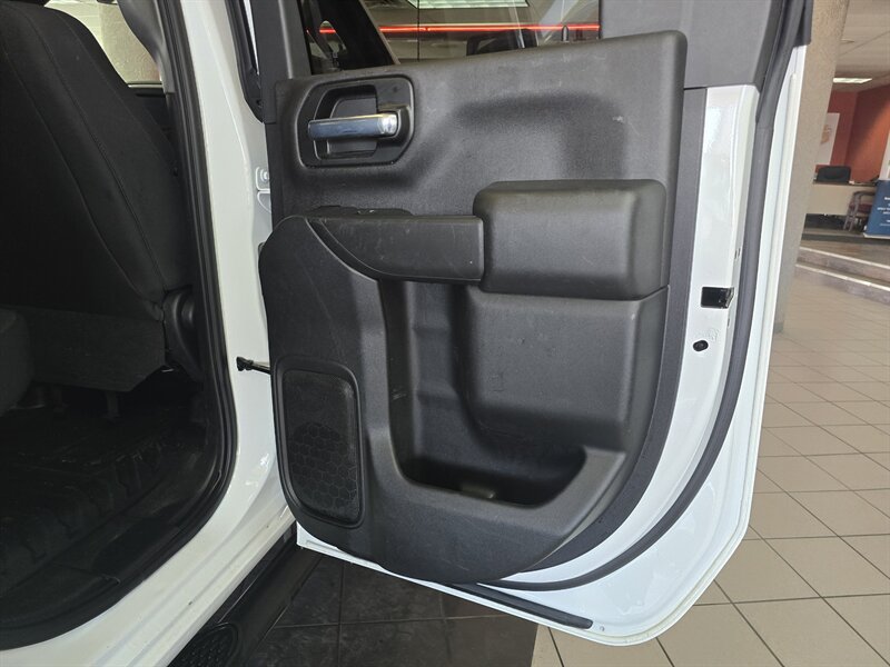 Used 2021 Chevrolet Silverado 2500 W/T w/ WT Convenience Package AWD/4WD image 15