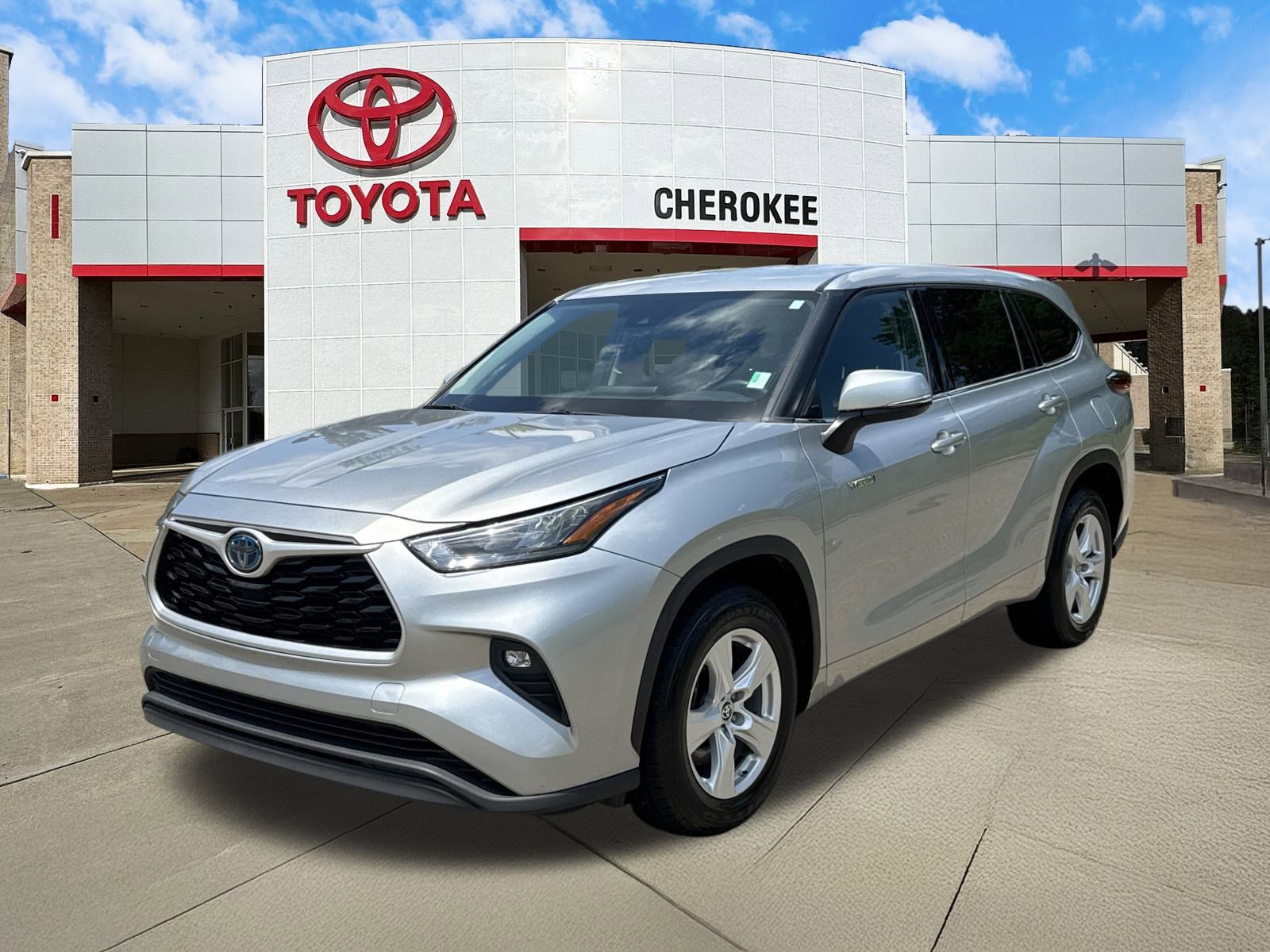 Used 2020 Toyota Highlander LE image 1