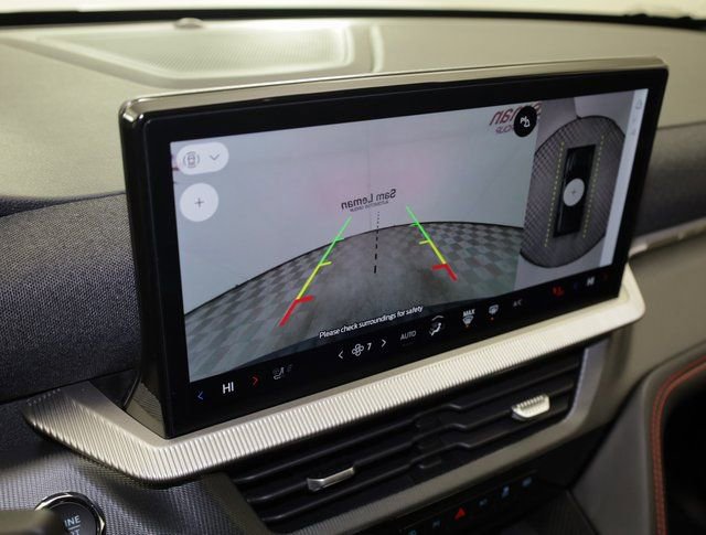 New 2025 Ford Explorer ST image 12