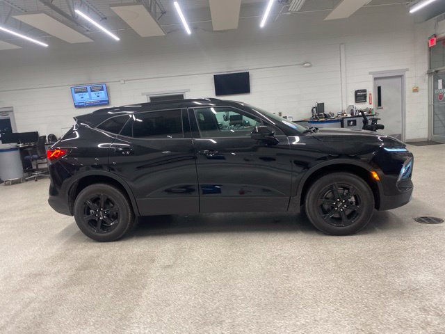 New 2026 Chevrolet Blazer LT w/ Convenience Package AWD/4WD image 4