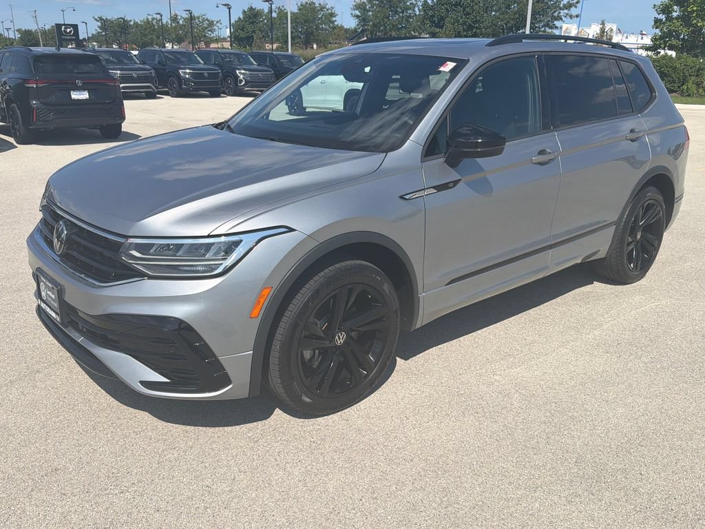Certified 2024 Volkswagen Tiguan SE R-Line AWD/4WD video 3
