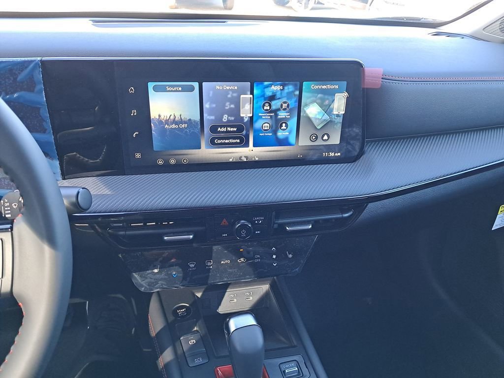 New 2026 Nissan Kicks SR w/ Cold Weather Package image 19