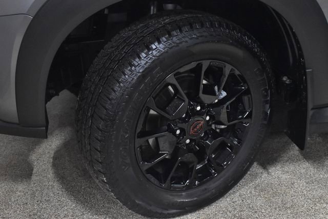 Used 2025 Nissan Armada PRO-4X image 11