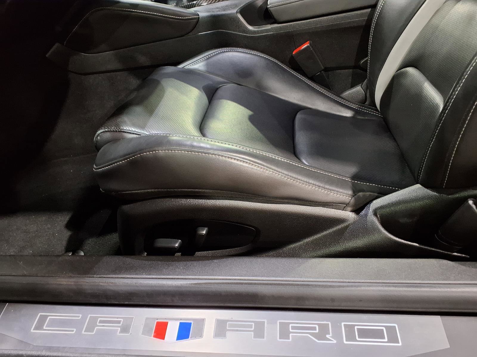 Used 2022 Chevrolet Camaro SS RWD image 14