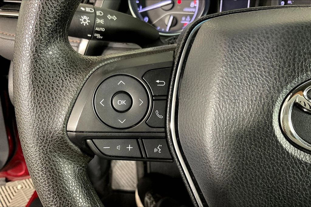 Used 2019 Toyota Camry LE image 26