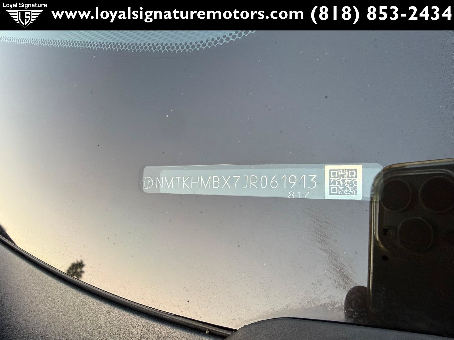 Used 2018 Toyota C-HR XLE FWD image 35