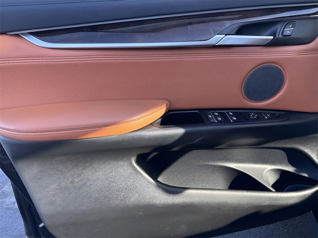 Used 2015 BMW X6 xDrive35i image 26