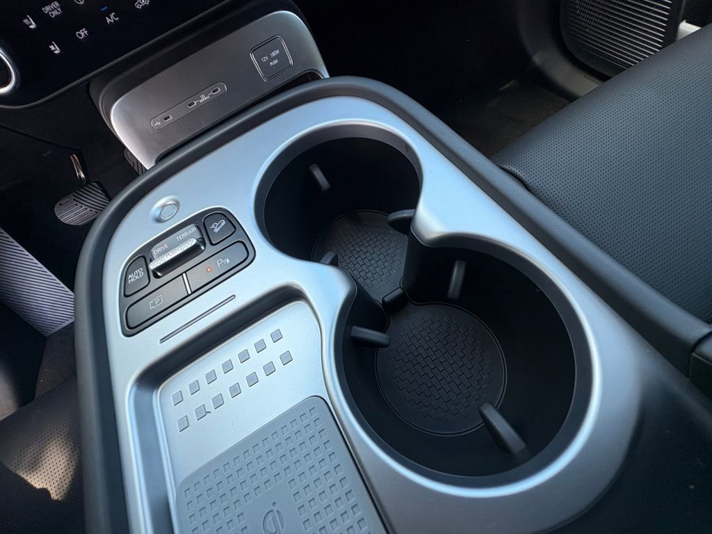 New 2026 Hyundai Ioniq 9 Limited image 13