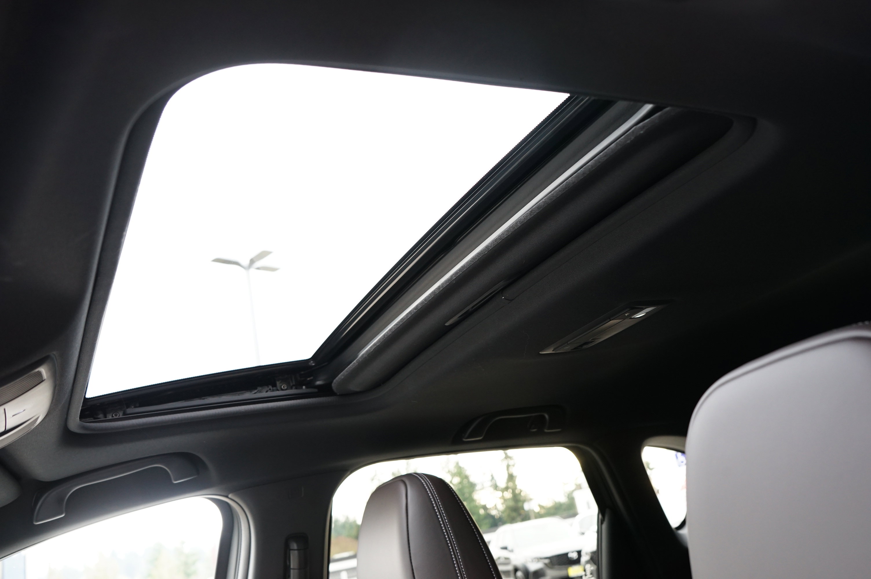 Certified 2025 MAZDA CX-5 Signature image 18