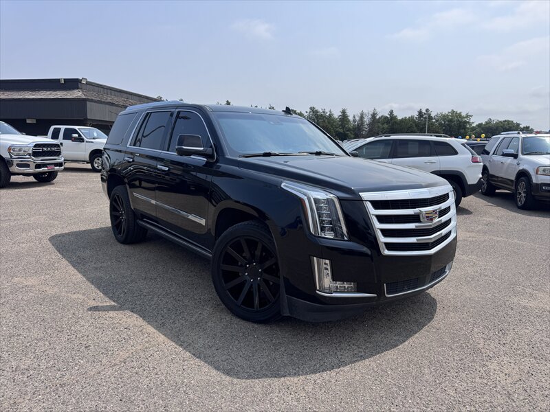 Used 2015 Cadillac Escalade Premium AWD/4WD image 3