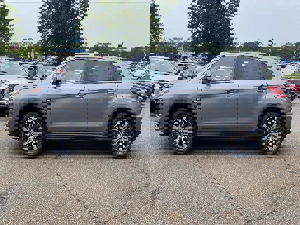New 2025 Mitsubishi Outlander Sport ES image 2