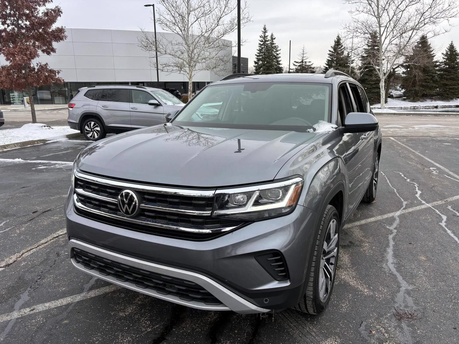 Used 2022 Volkswagen Atlas SE AWD/4WD image 3