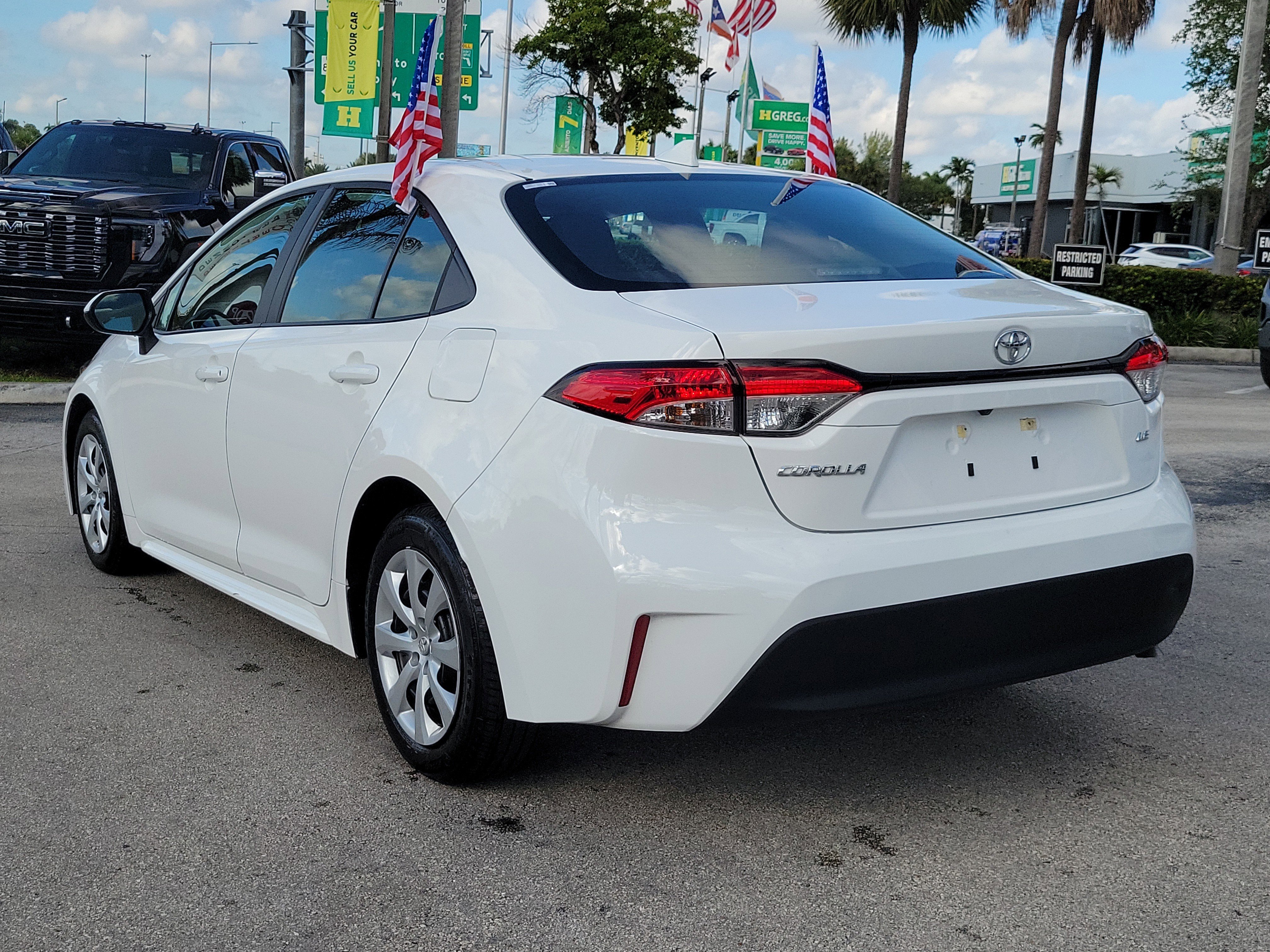 Used 2025 Toyota Corolla LE image 7