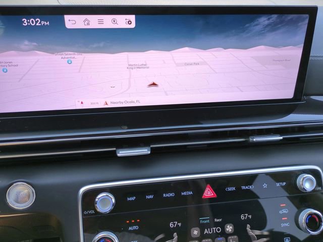 Certified 2025 Genesis GV80 2.5T Standard AWD/4WD image 18