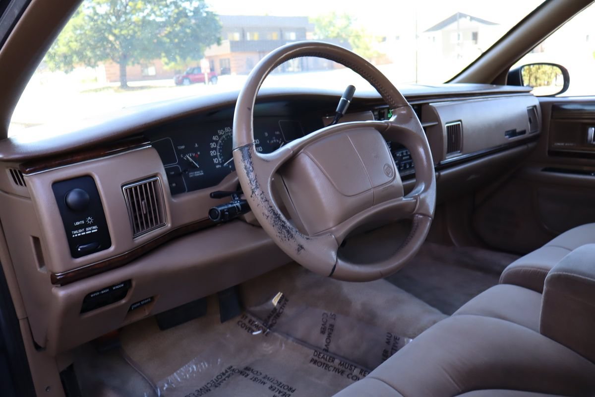 Used 1996 Buick Roadmaster Estate RWD image 15