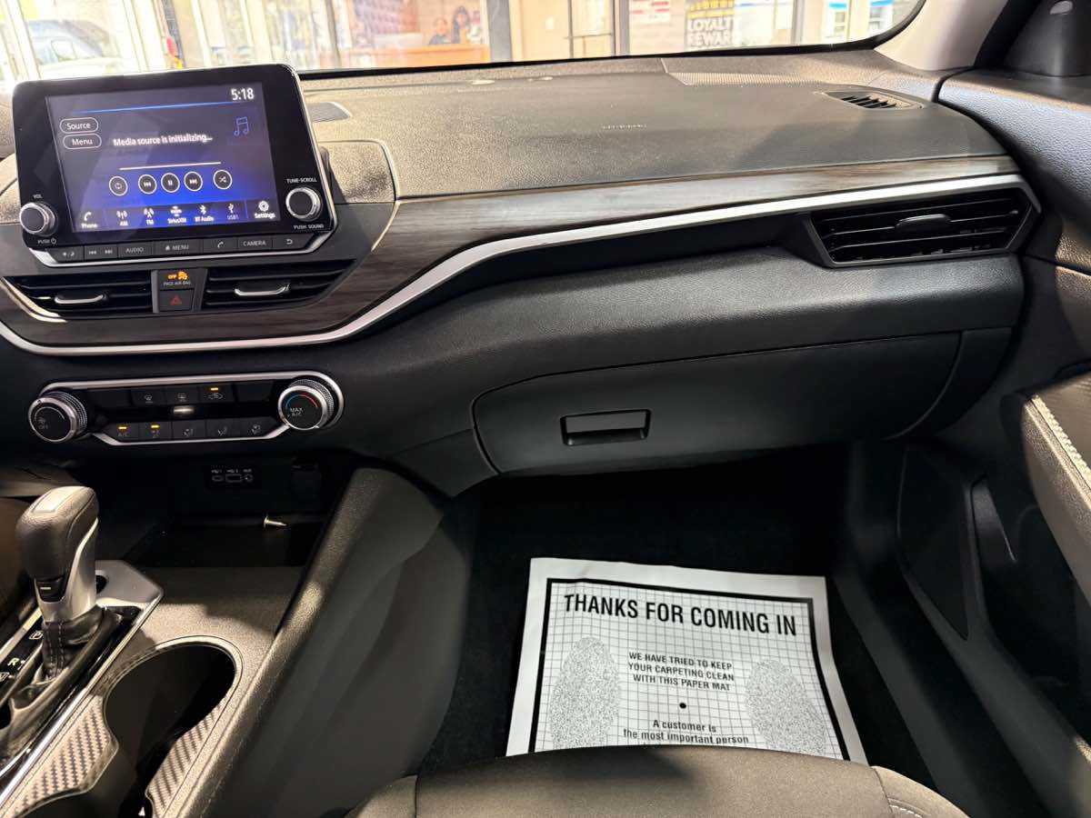 Used 2026 Nissan Altima 2.5 SV AWD/4WD image 14