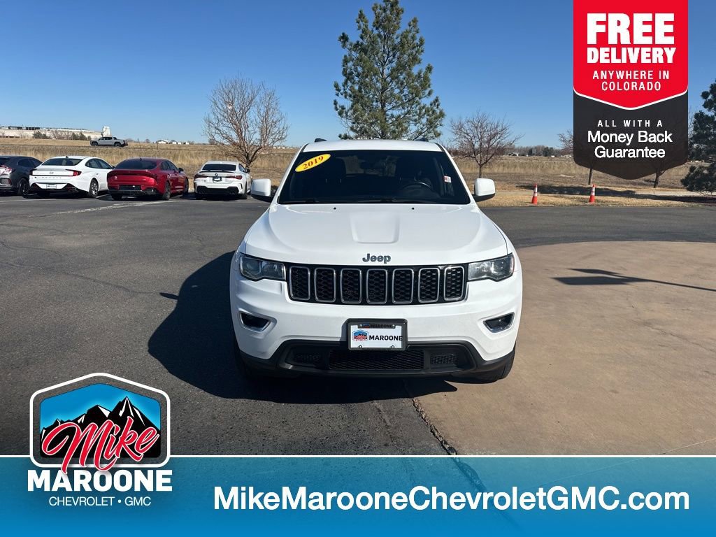 Used 2019 Jeep Grand Cherokee Laredo image 1