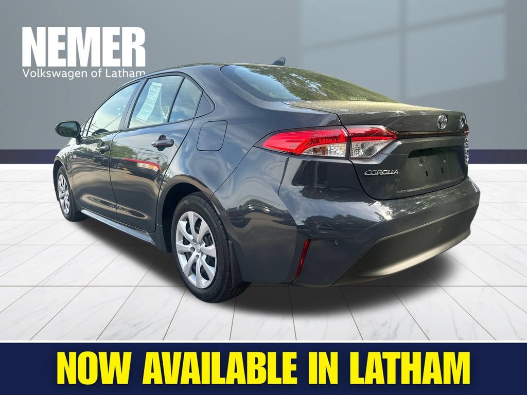 Used 2026 Toyota Corolla LE FWD image 2