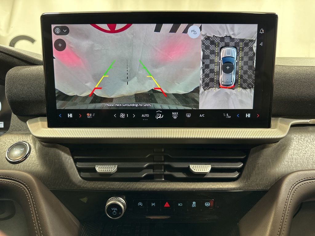 Used 2025 Ford Explorer Platinum w/ LUX Leather Package AWD/4WD image 31