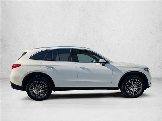 Used 2025 Mercedes-Benz GLC 300 image 7