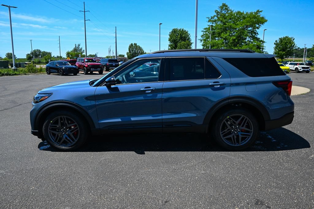 New 2026 Ford Explorer ST w/ Sun And Sound Package AWD/4WD image 8