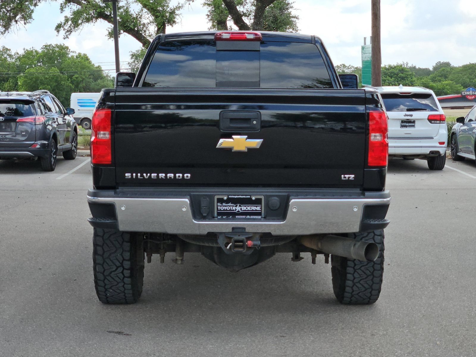 Used 2015 Chevrolet Silverado 2500 LTZ w/ Duramax Plus Package AWD/4WD image 4