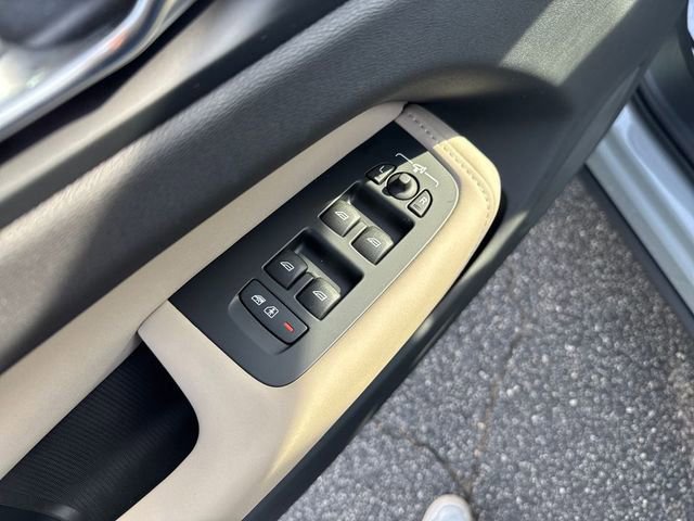 Used 2026 Volvo XC60 B5 Plus w/ Protection Package Premier image 14