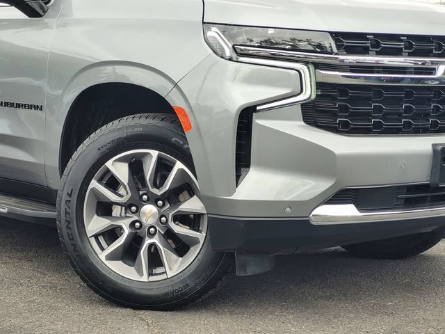 Used 2024 Chevrolet Suburban LS w/ Max Trailering Package RWD image 4