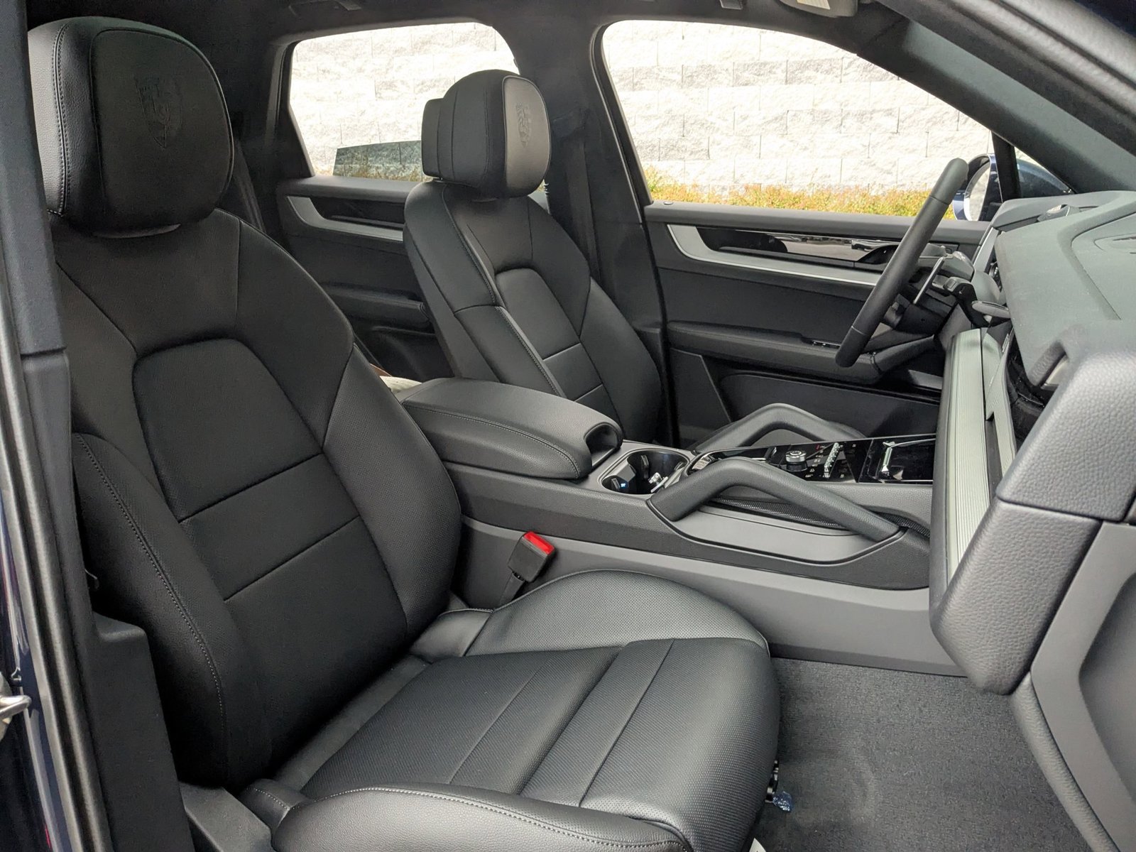 Certified 2026 Porsche Cayenne AWD/4WD image 25
