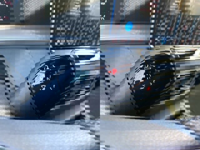 New 2025 Volkswagen Tiguan SE R-Line image 31