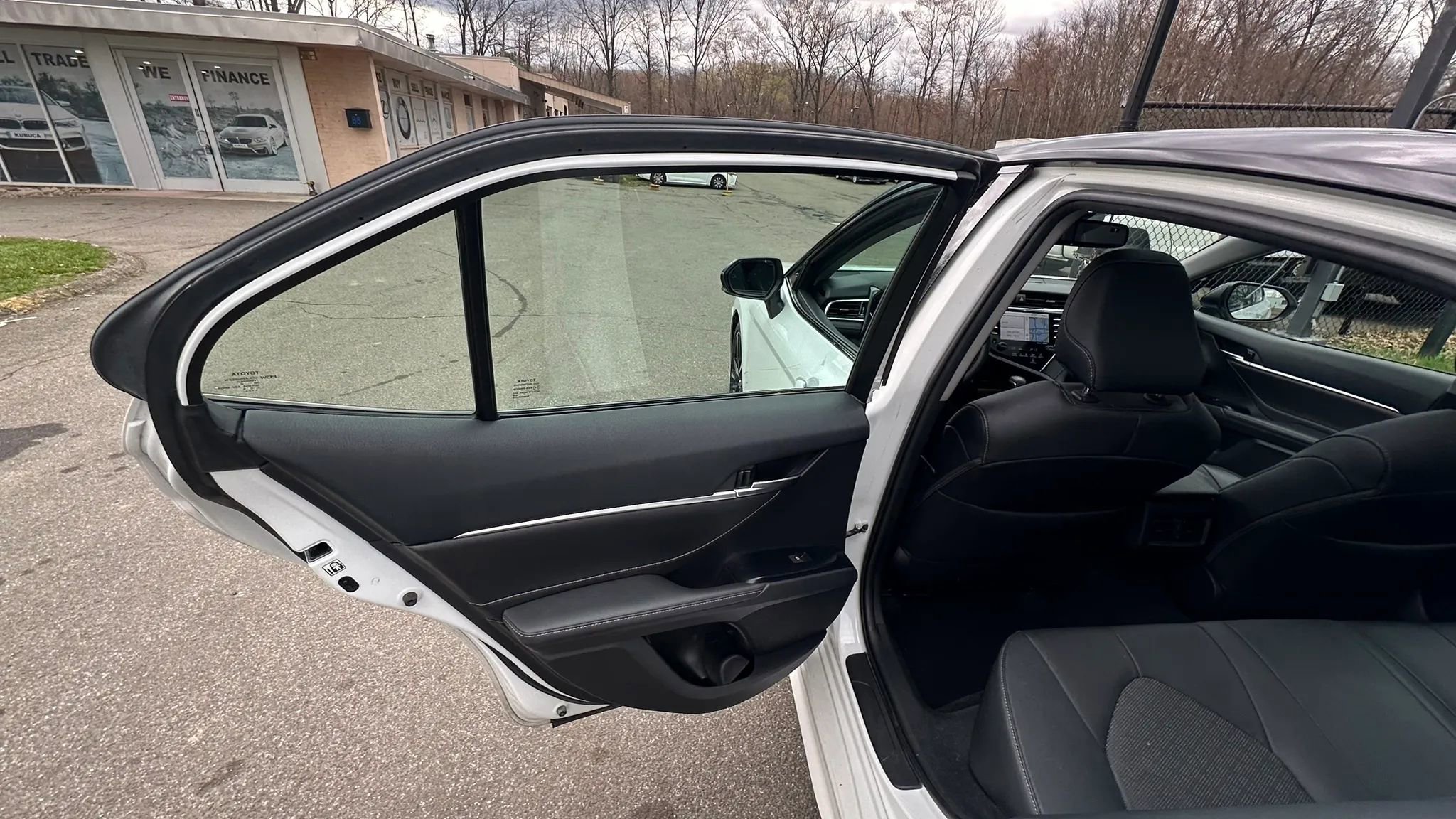 Used 2018 Toyota Camry XSE w/ Driver Assist Package FWD image 27