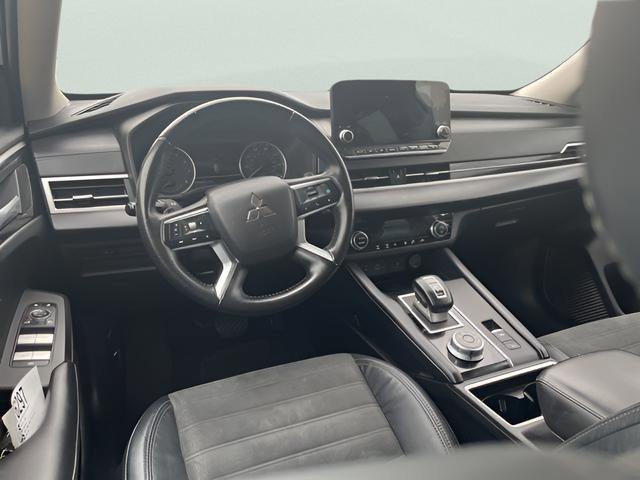 Used 2022 Mitsubishi Outlander SE FWD image 12