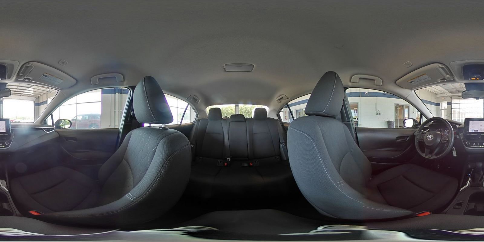 Used 2025 Toyota Corolla LE FWD image 41