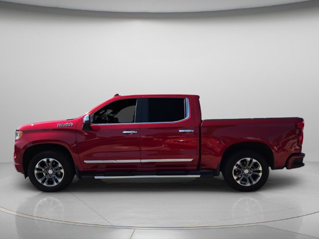 Used 2024 Chevrolet Silverado 1500 High Country w/ Technology Package AWD/4WD image 3