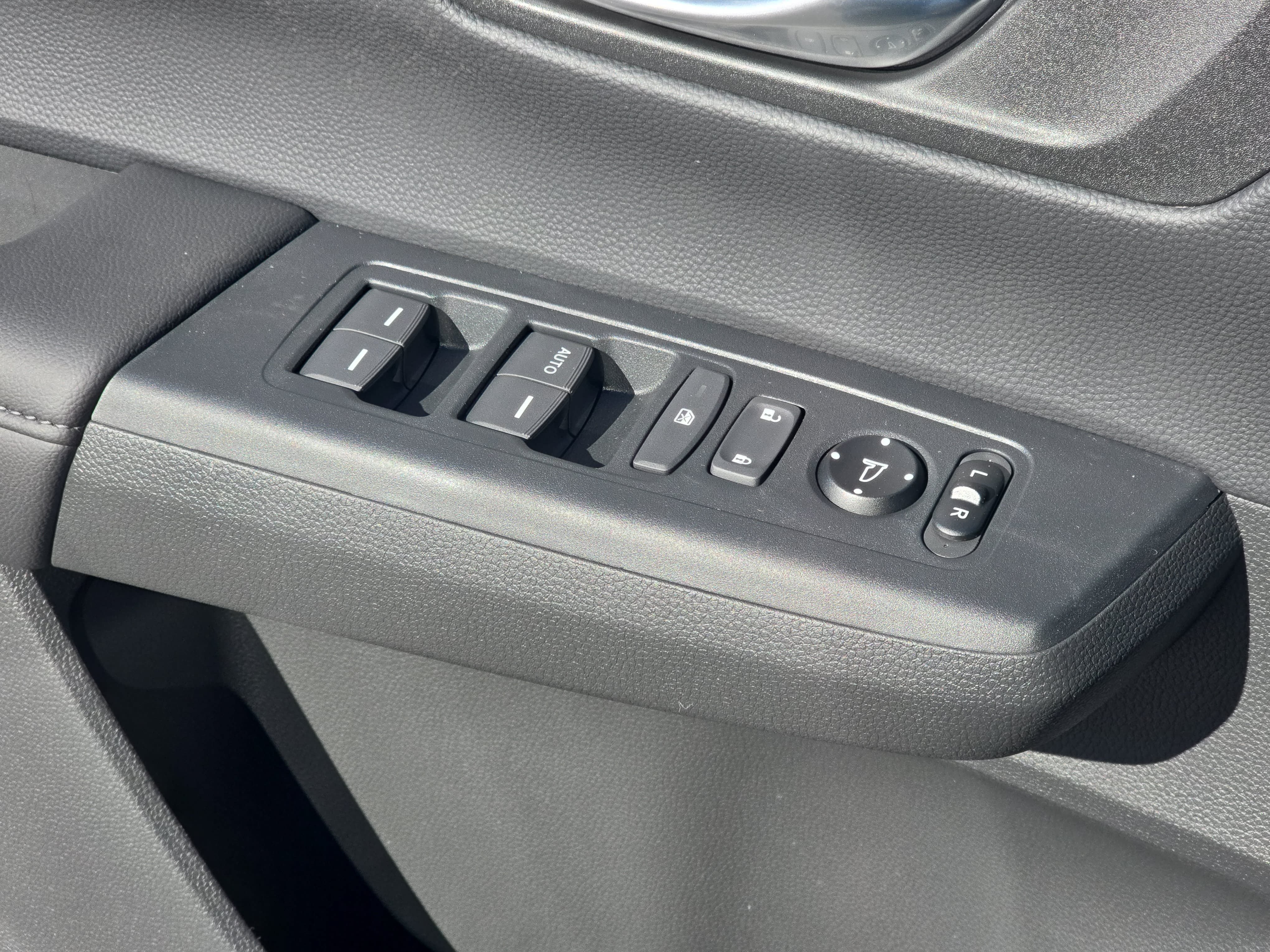 New 2027 Honda CR-V LX image 27