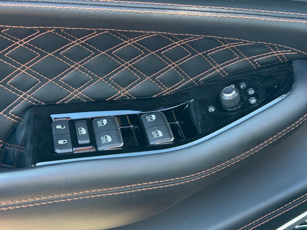 Used 2023 Jeep Grand Cherokee Summit image 30