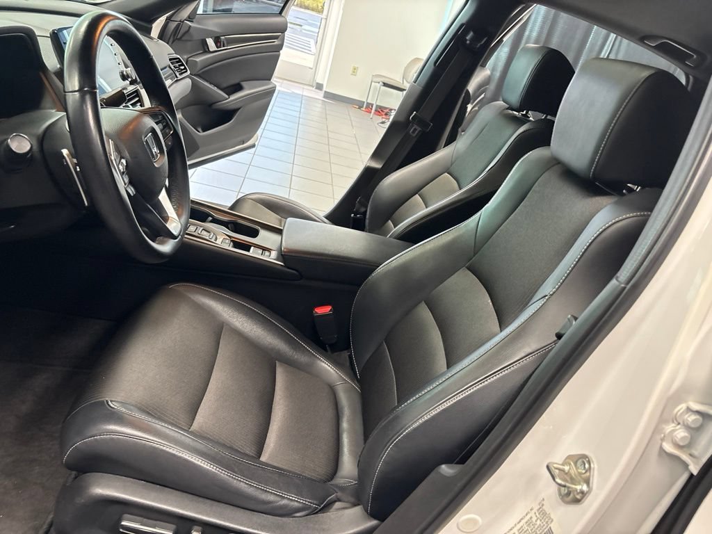 Used 2018 Honda Accord Sport image 23
