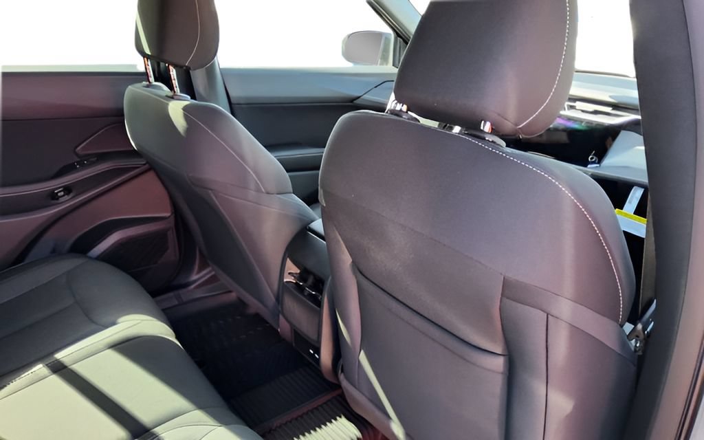 New 2026 Jeep Cherokee Laredo AWD/4WD image 35