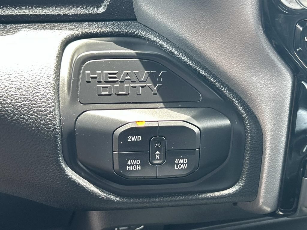 Used 2026 RAM 2500 Laramie AWD/4WD image 37