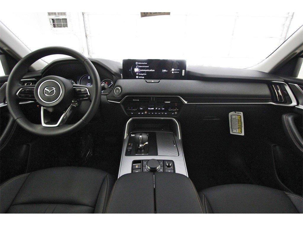 Certified 2025 MAZDA CX-90 3.3 Turbo w/ Preferred Package image 9