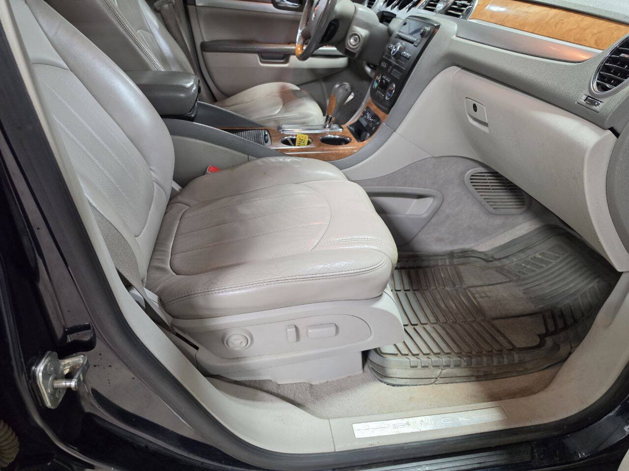 Used 2008 Buick Enclave CXL AWD/4WD image 14