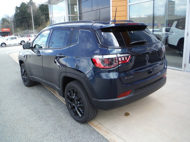 New 2026 Jeep Compass Latitude AWD/4WD image 10