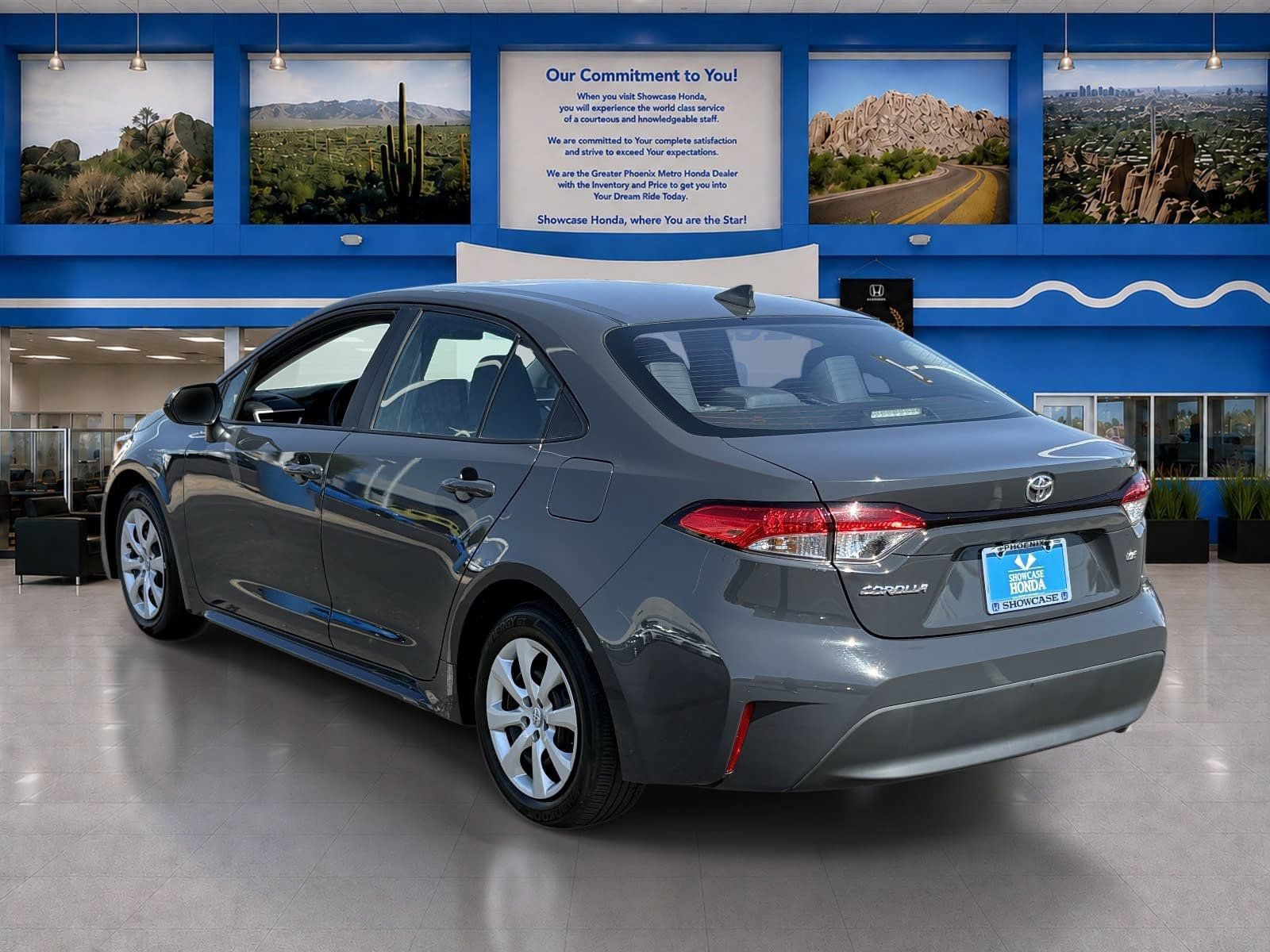 Used 2025 Toyota Corolla LE FWD image 5