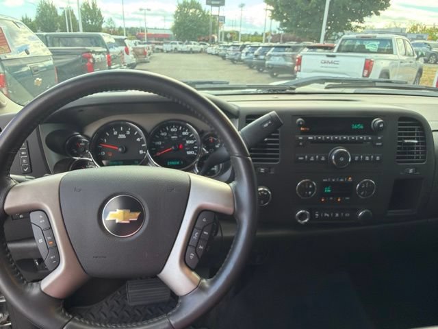 Used 2011 Chevrolet Silverado 2500 LT w/ Interior Plus Package AWD/4WD image 21