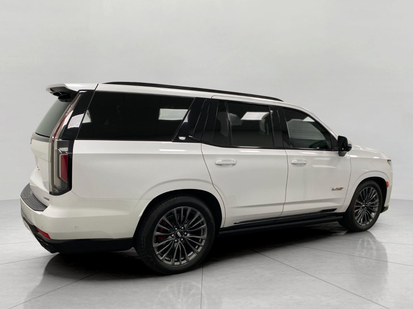 Used 2023 Cadillac Escalade V AWD/4WD image 2
