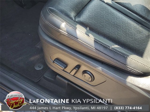 Used 2023 Kia Sorento EX image 11