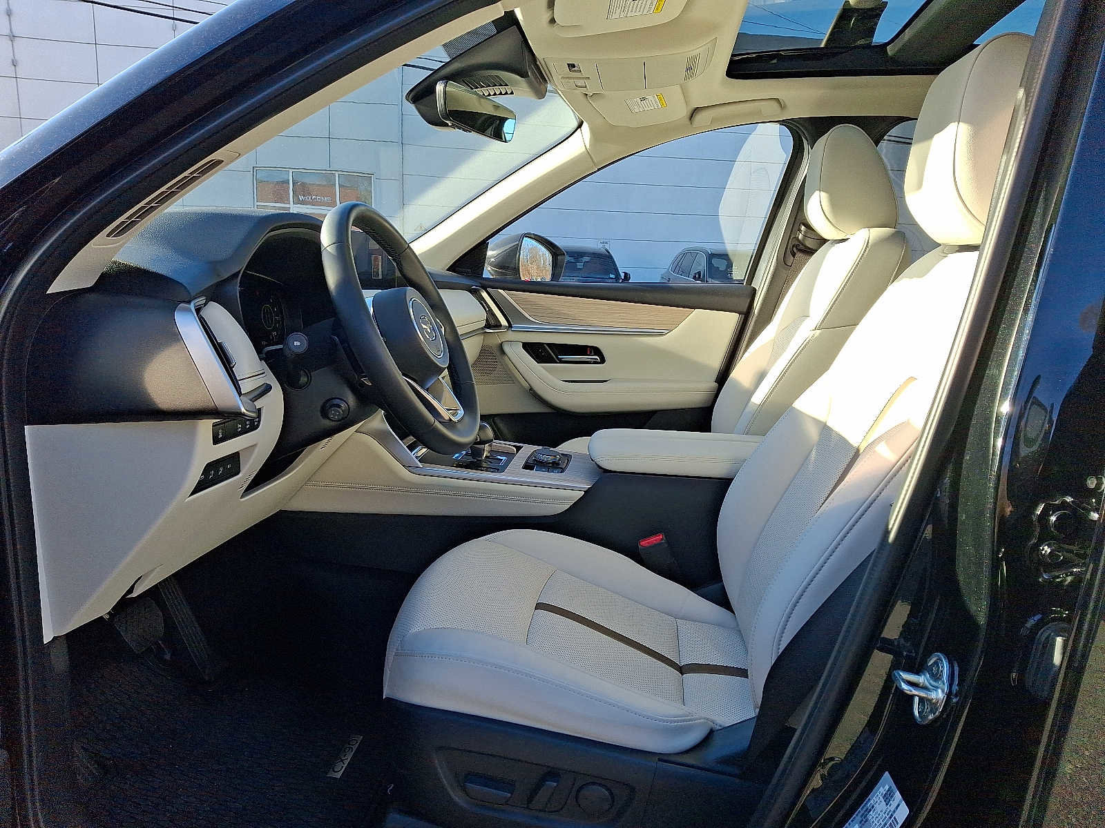 Certified 2024 MAZDA CX-90 3.3 Turbo S w/ Premium Package image 15