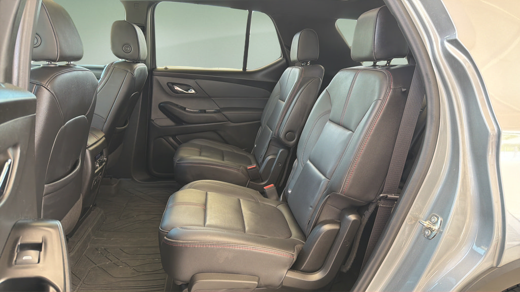 Used 2023 Chevrolet Traverse RS w/ LPO, Floor Liner Package AWD/4WD image 19
